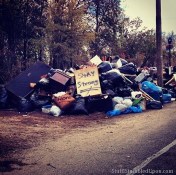 hurricane-sandy-photos-pics-new-york-city-staten-island-cleanup-trash-helping-people-16