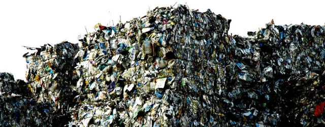 trash_mountain_by_Kuschelmieze