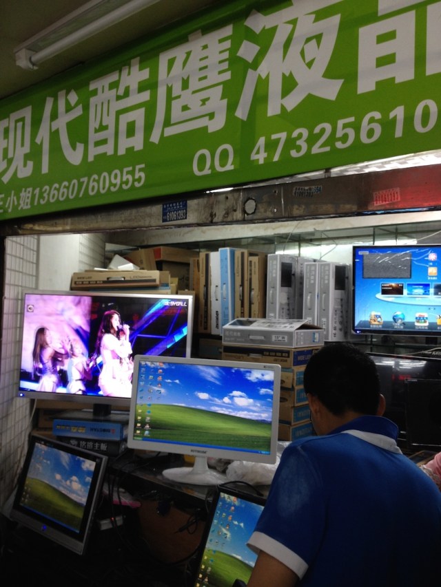 Monitors made with refurbished flat-panel displays. Guangzhou, China 2014. Photo credit: Yvan Schulz, 2014.