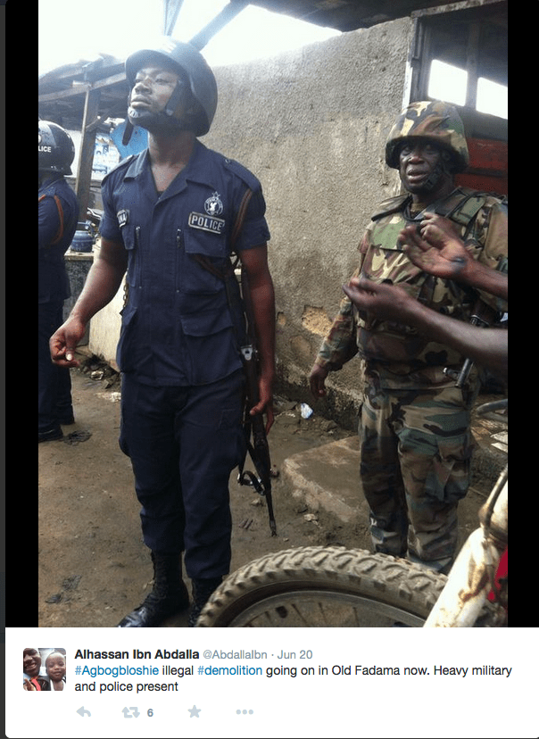 Police and military at Old Fadam/Agbogbloshie, 20 June 2015. Source: https://twitter.com/AbdallaIbn/status/612164155064324096/photo/1