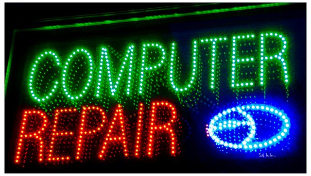 1024px-Computer_Repair_LED